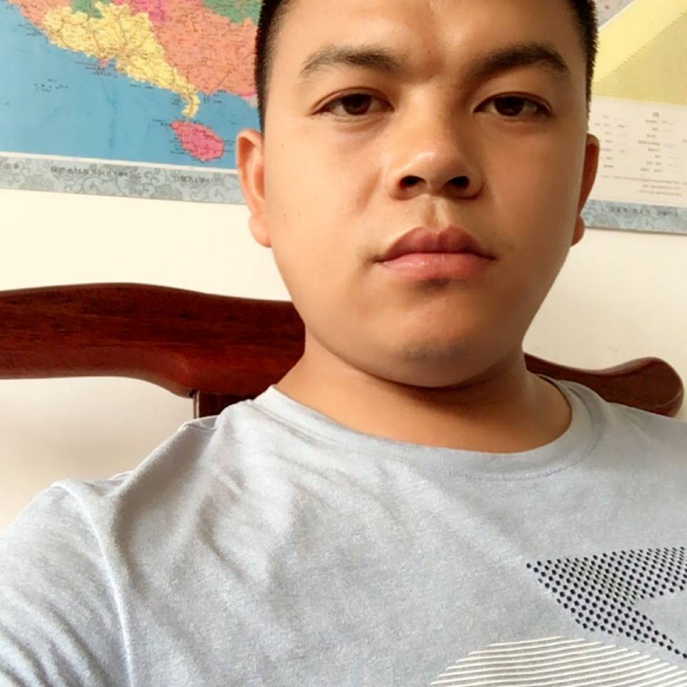 白云不安的照片