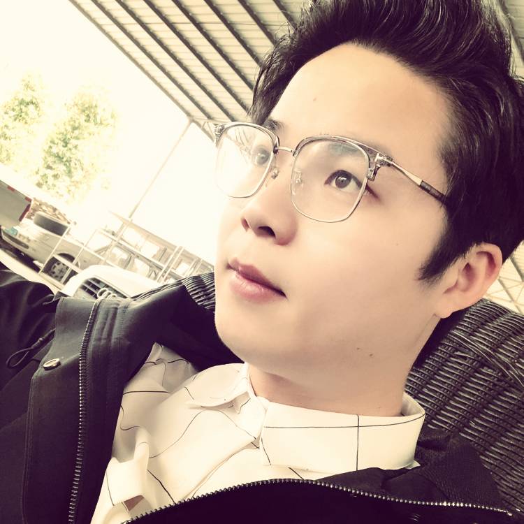 一千一百零三天的照片