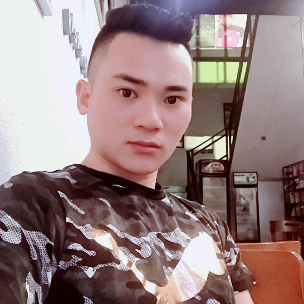 酒窝调皮的照片