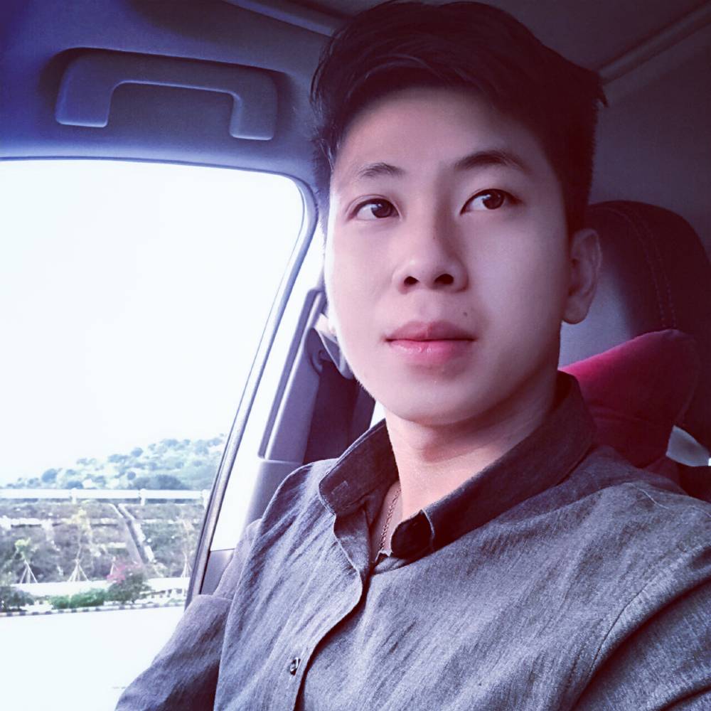 冷月挽手舒心的照片