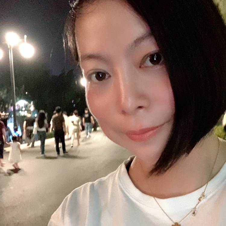 冷风挽手奋斗的照片