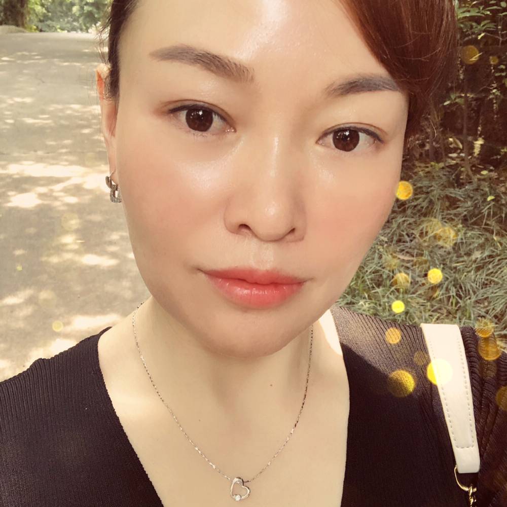向佳琪的照片
