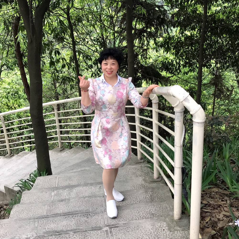 无可取代的淡然的照片