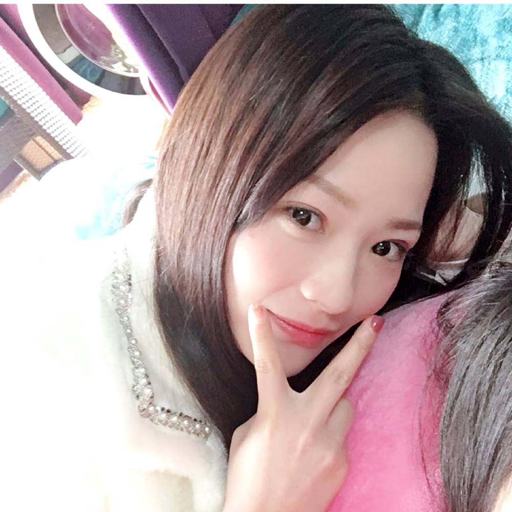 搁浅的美人鱼的照片