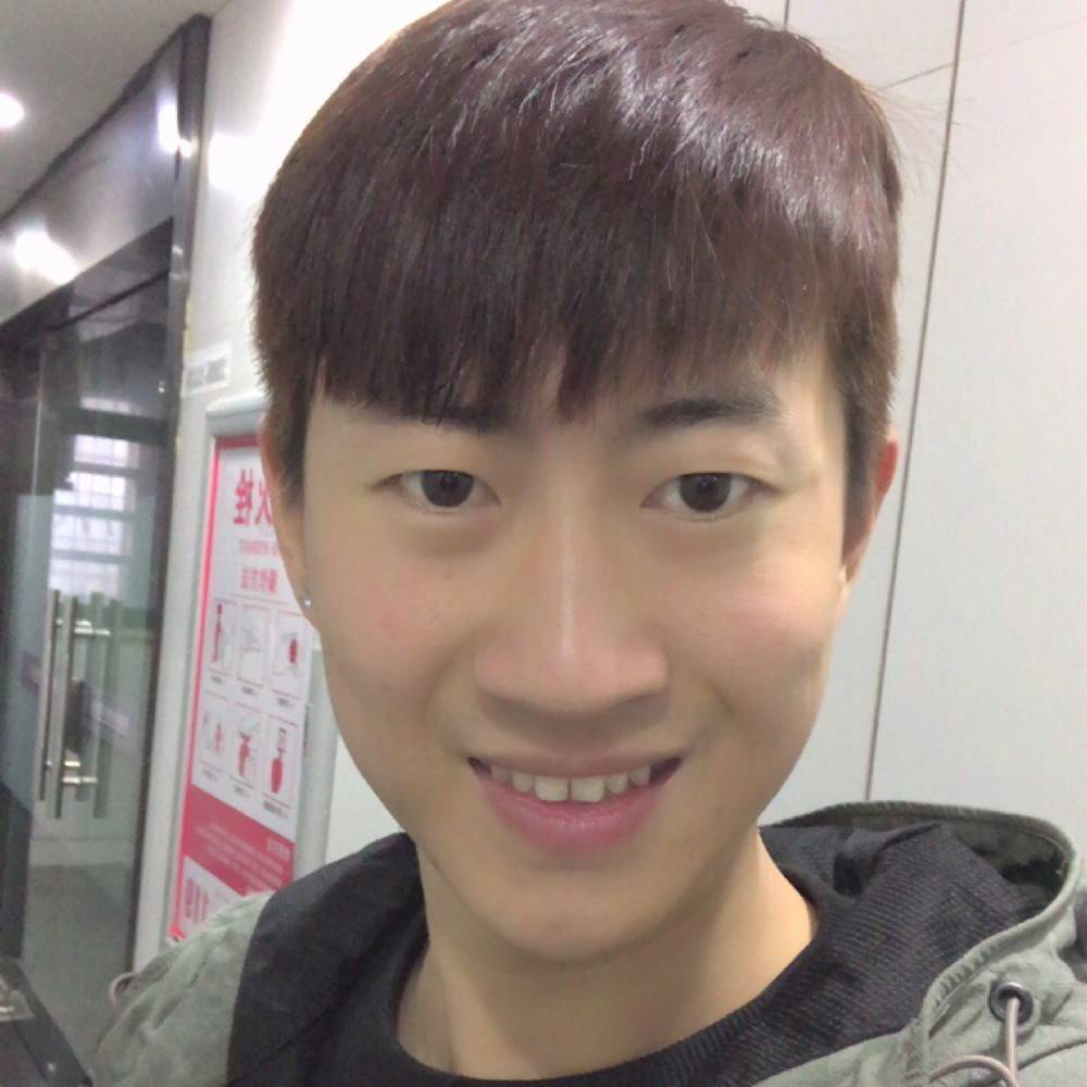 进进进进进哥哥的照片