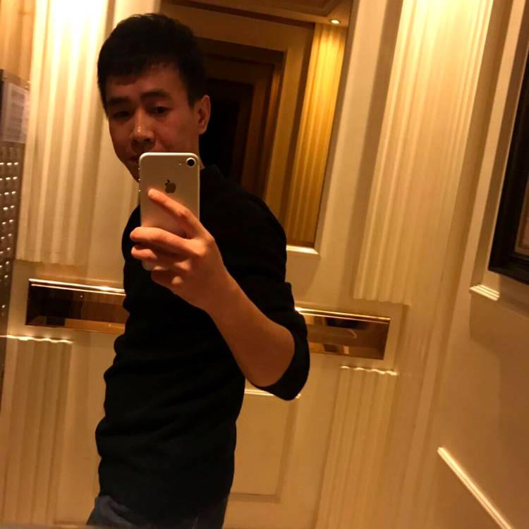 骑毛驴去遛狗的照片