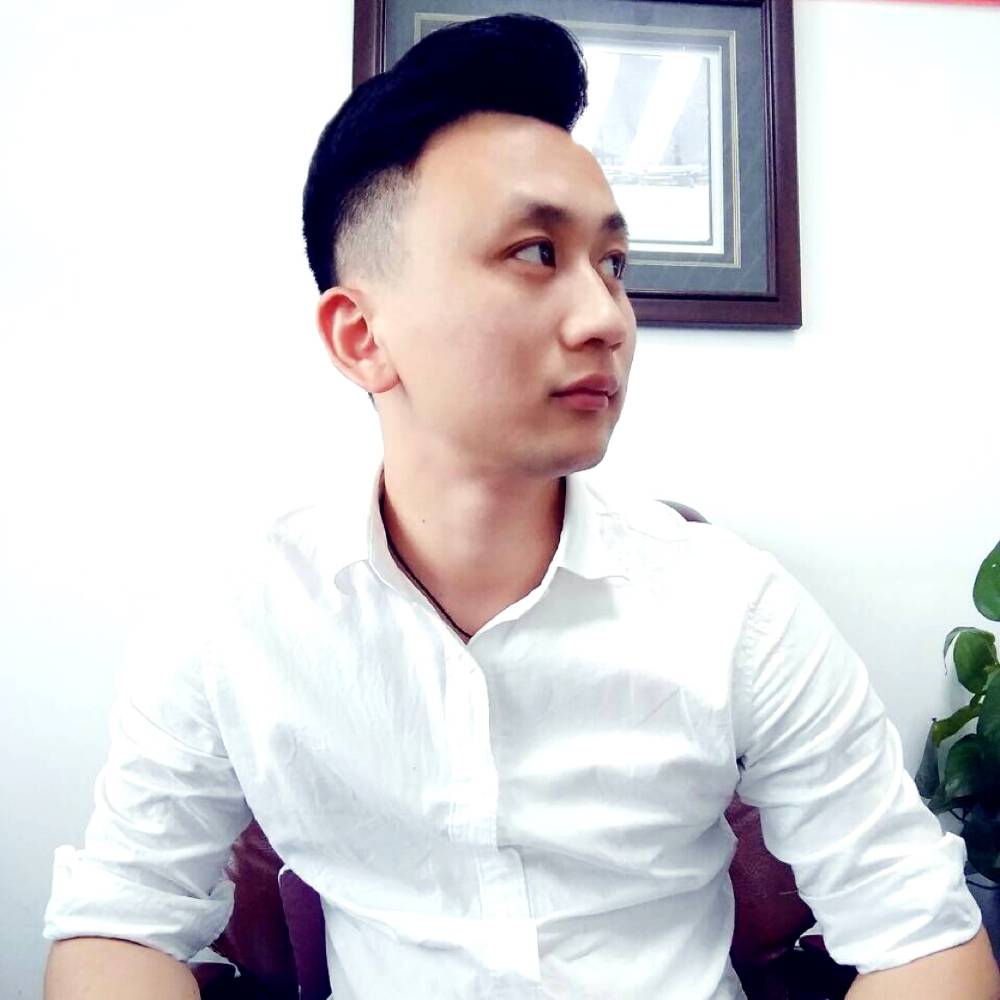 清曲挽手和谐的照片