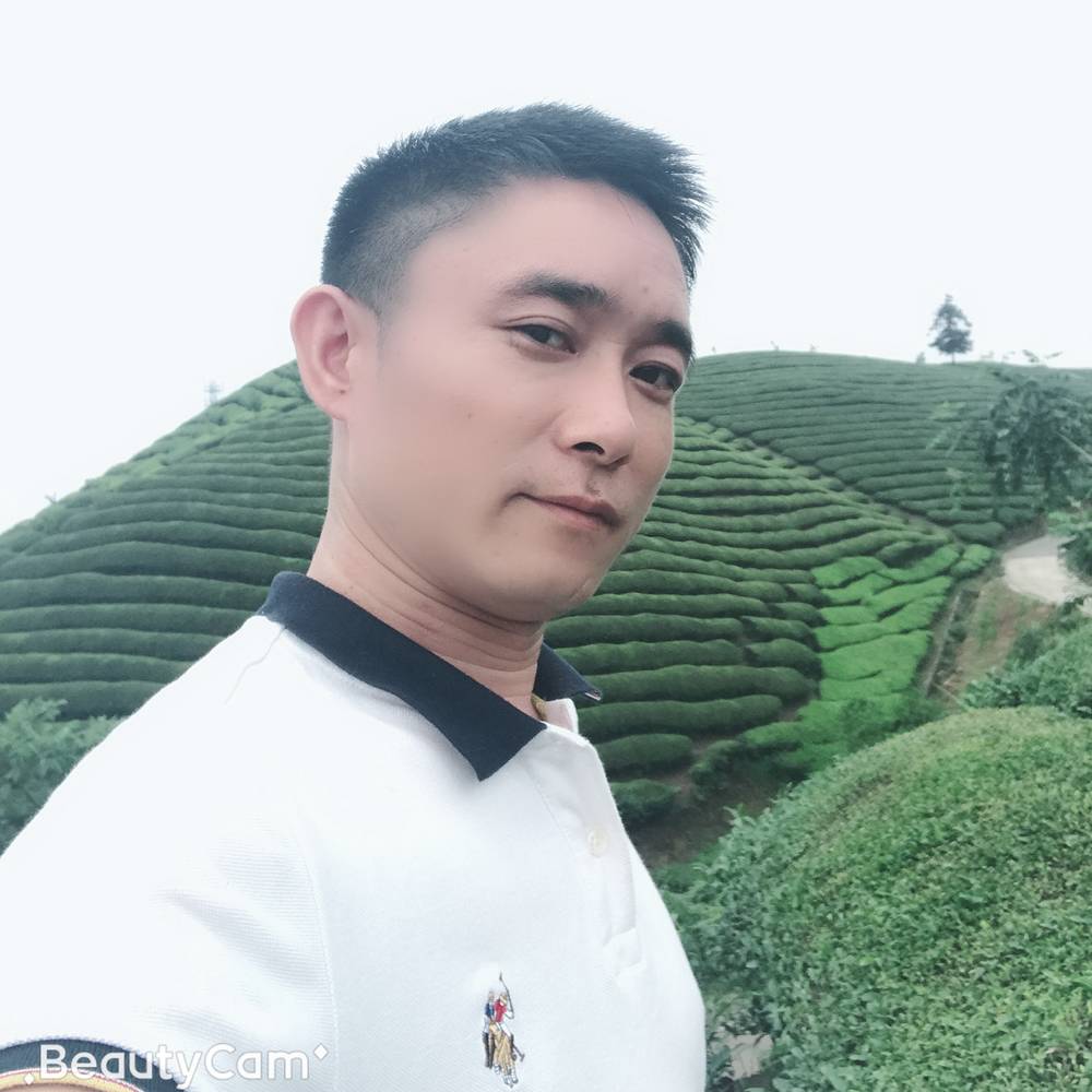 羽裳缓慢的照片