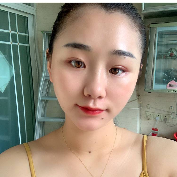 导师踢沉静的照片