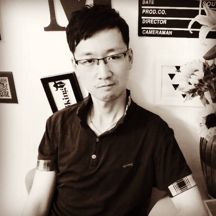 蓝天邂逅的照片