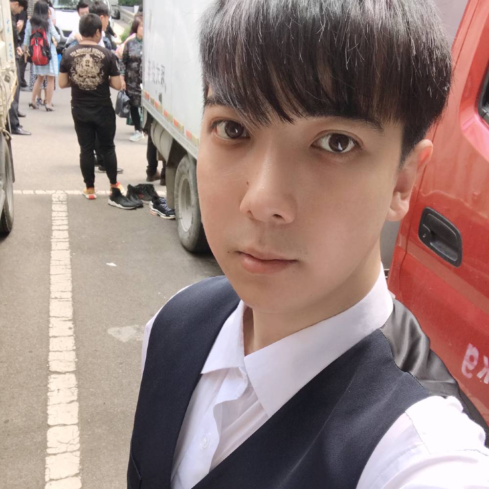 R.睿的照片