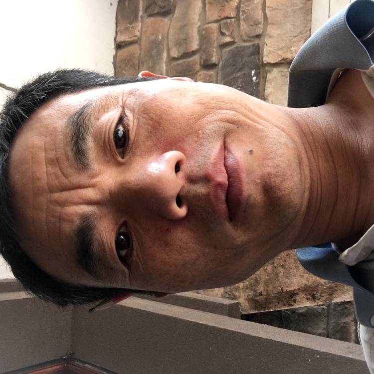 坚定苦恋世界的照片