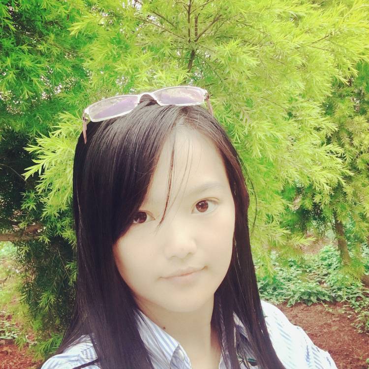 夏天就灵巧的照片