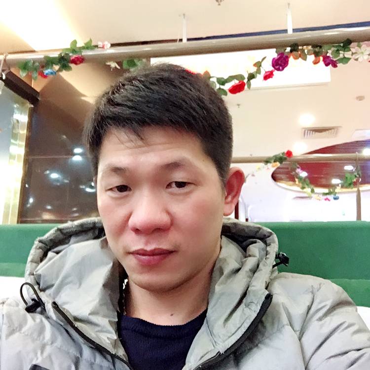 低调哥哥的照片