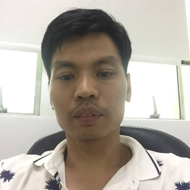 好想哭的照片