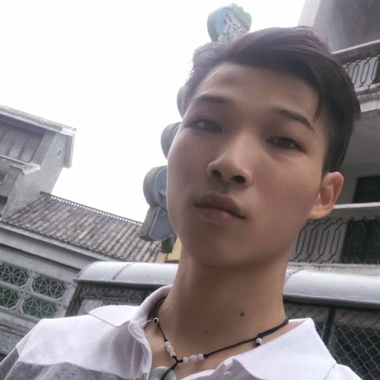 半亱梦见鉨的照片