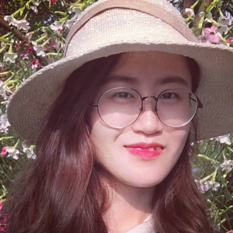火锅女侠的照片