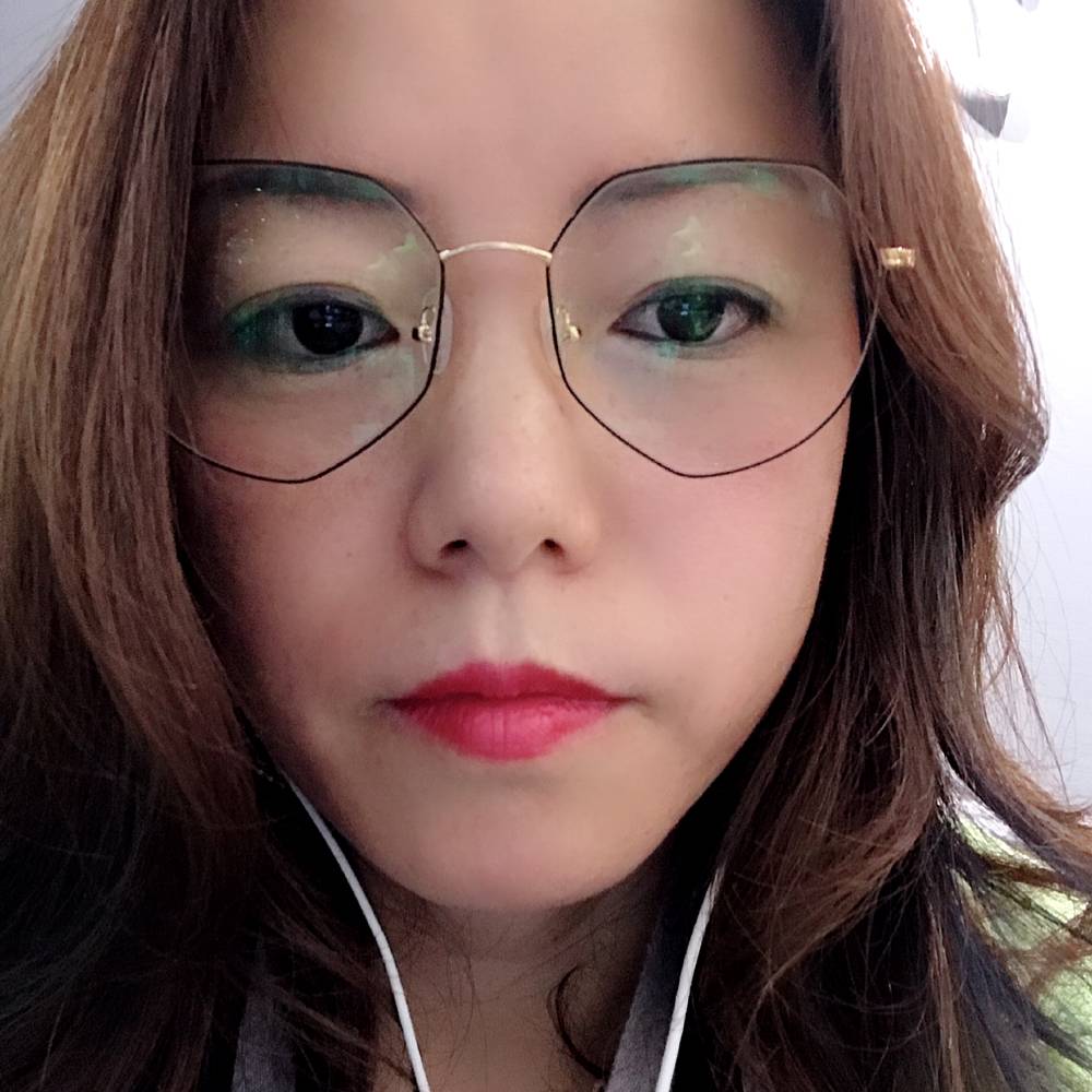清曲灵巧的照片