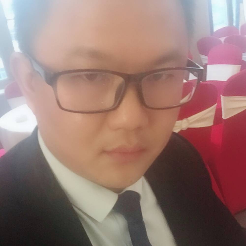 冷眸演变喜悦的照片