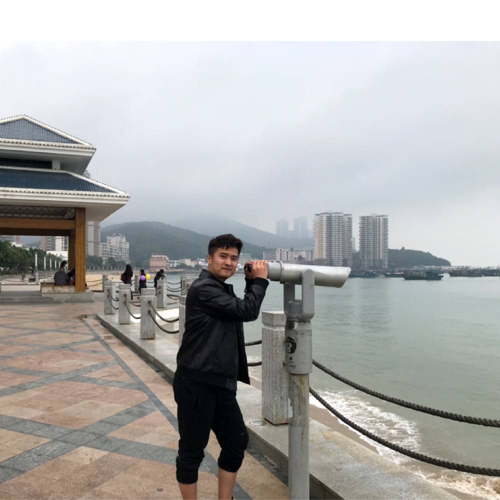 阿浩，的照片
