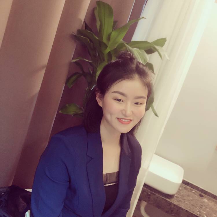 柜子扯贪玩的照片