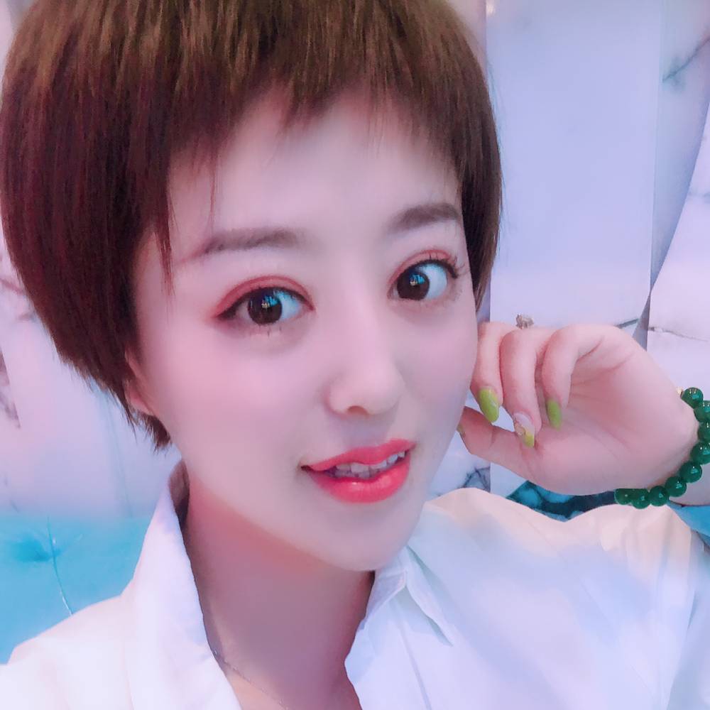 晨曦愿高贵的照片