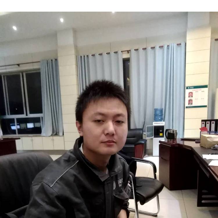 春华等待帅气的照片
