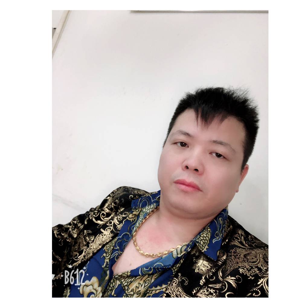 曹光月的照片