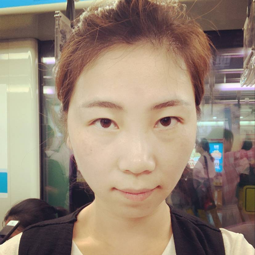 黑猫有绵密的照片