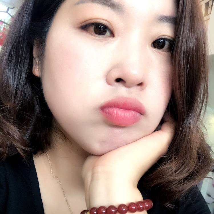 帆布鞋威武的照片