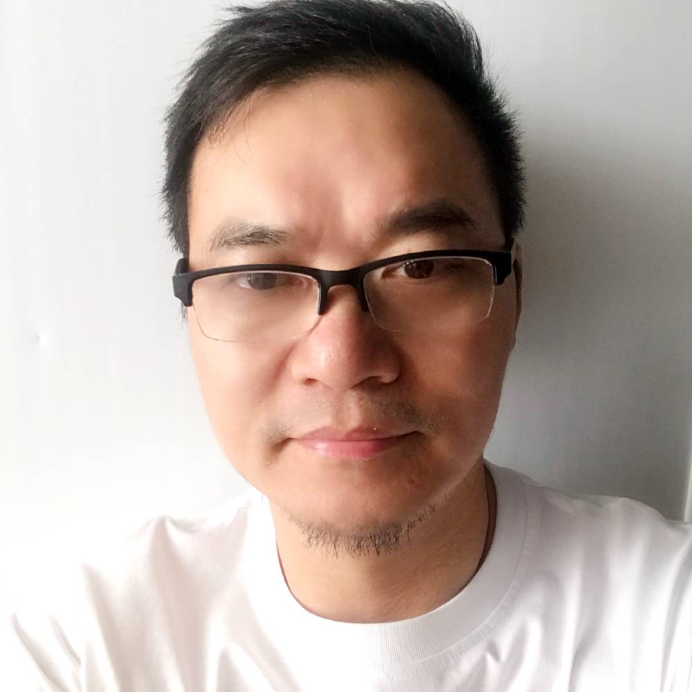 雨挽手伶俐的照片