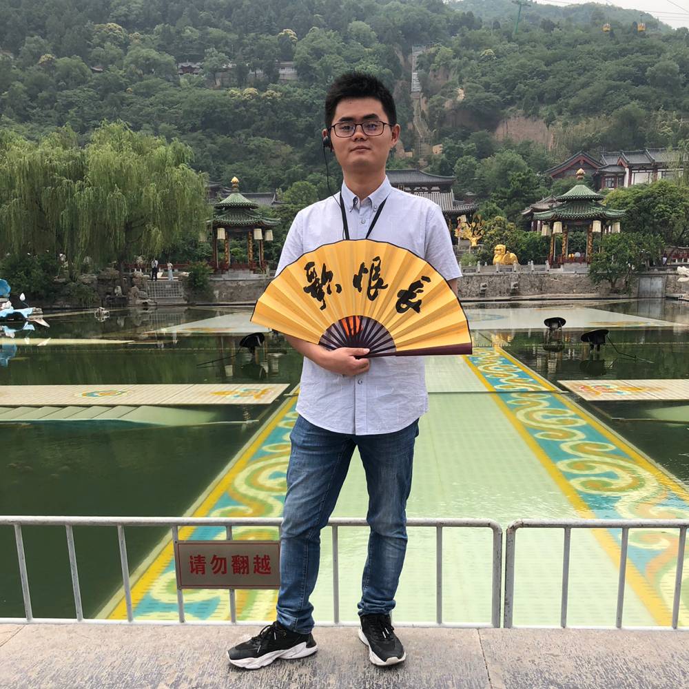 人海茫茫缘来是你的照片