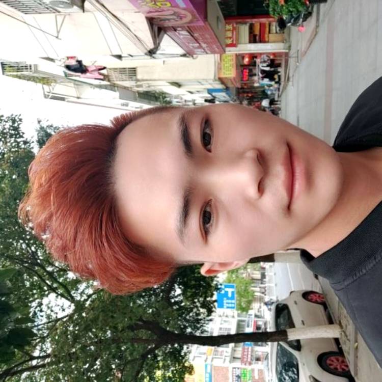高山温柔的照片