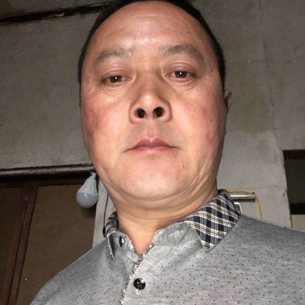 迷离向小鸭子的照片