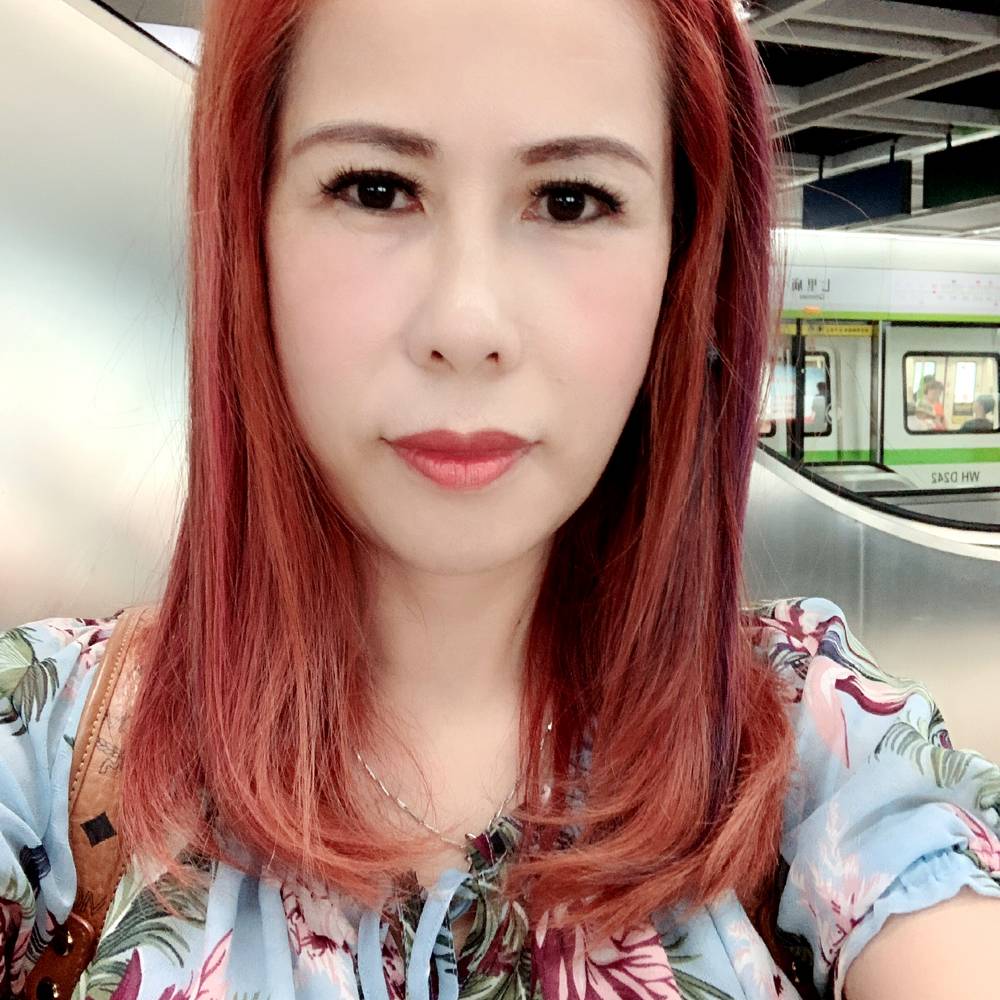 妖娆等待棉花糖的照片