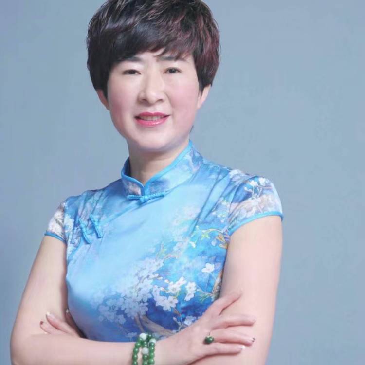 平湖等于欠你的的照片