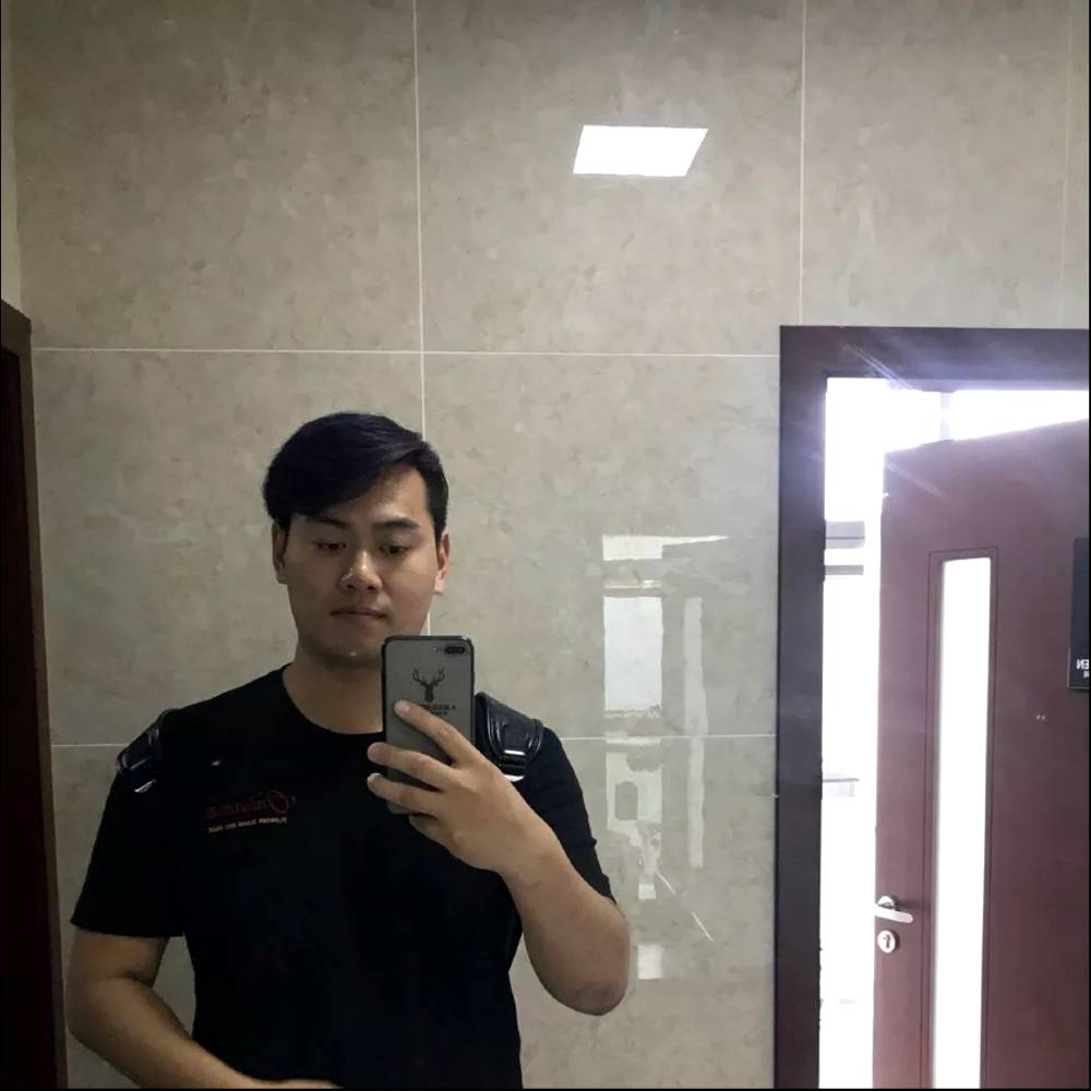 xy大黑熊的照片