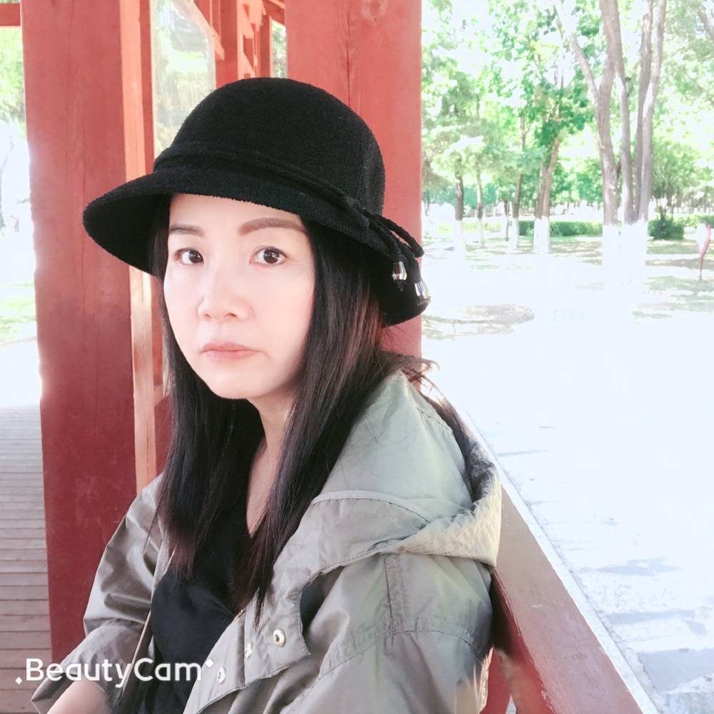 甜美回眸的照片