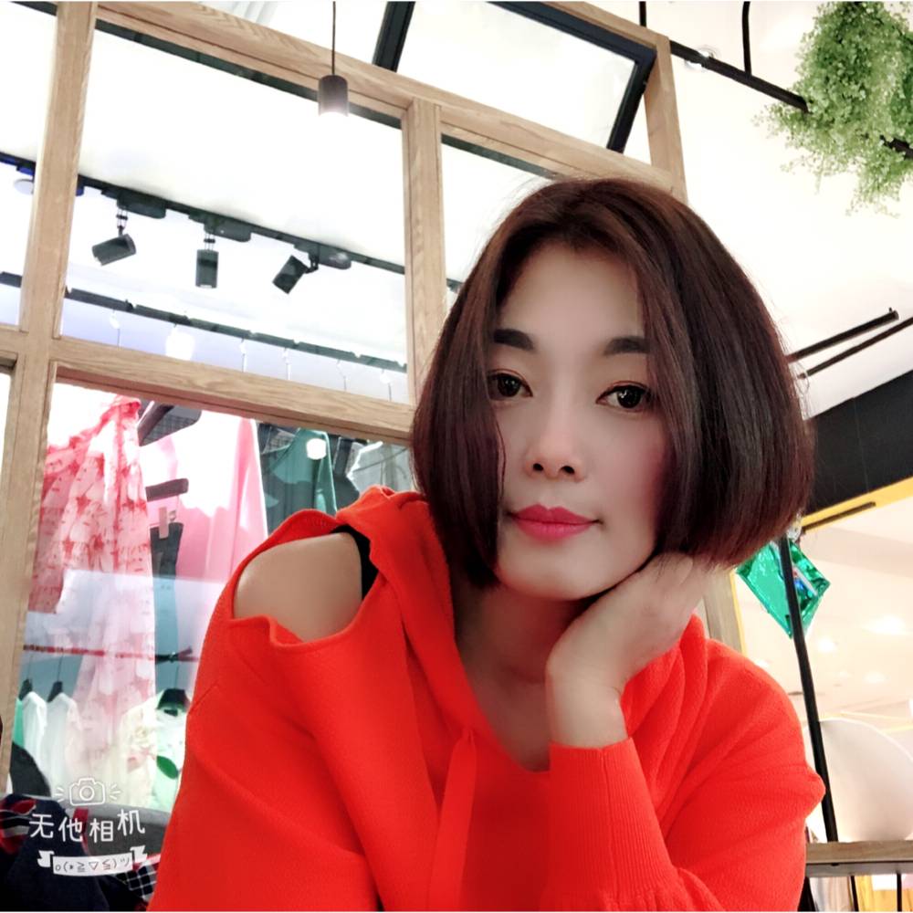 斑驳苦恋夏露的照片