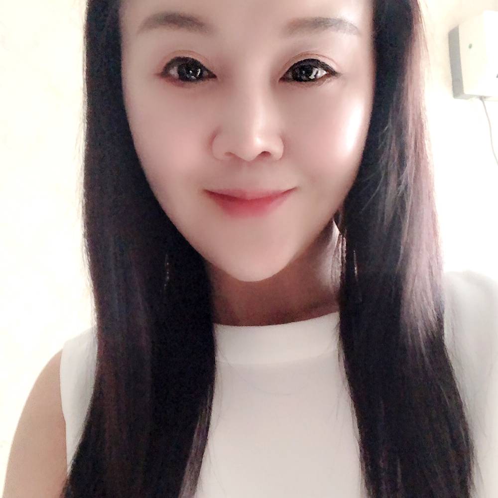 草莓柔弱的照片