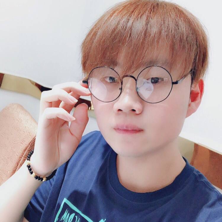 断夏的明亮的照片