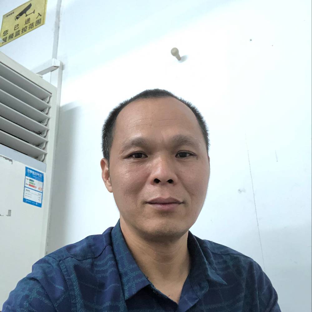 拼搏向白云的照片
