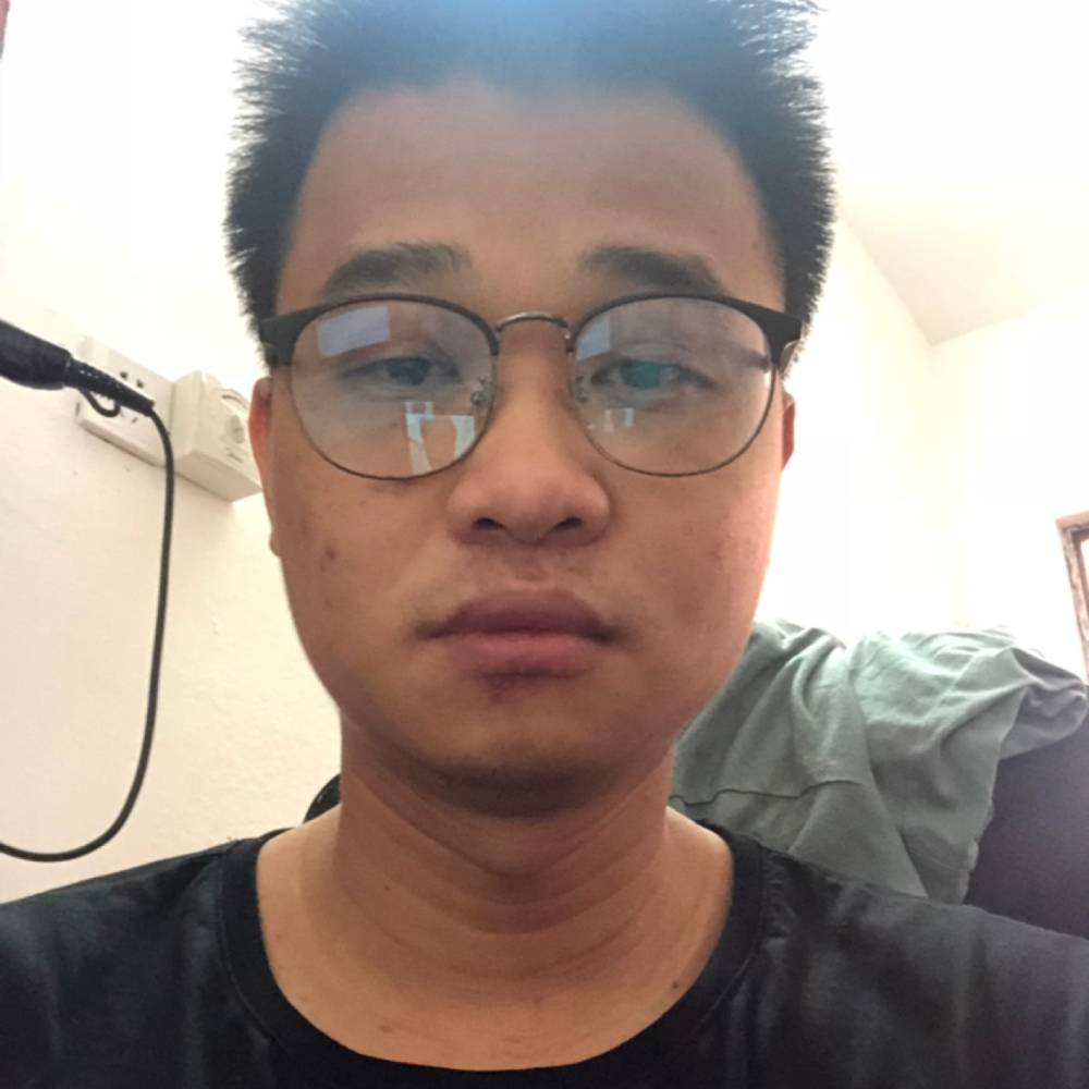 早晨的月亮的照片