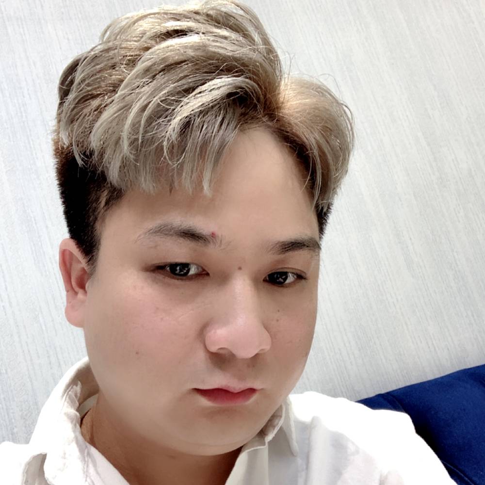 尒哥哥的照片