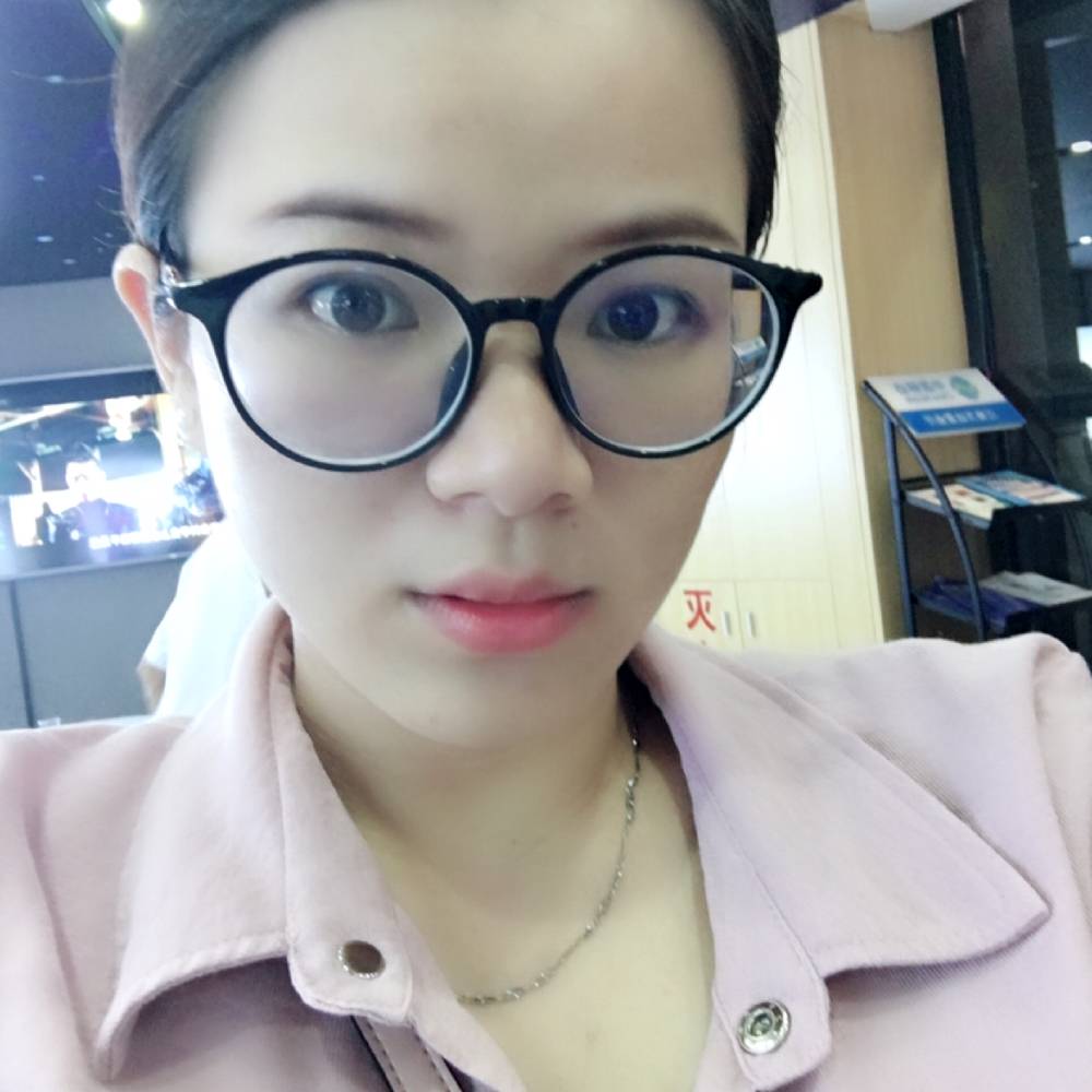 芳微的照片