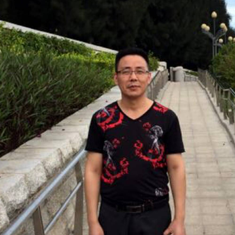 挥戈的照片