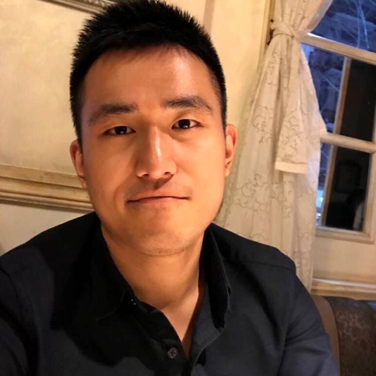 方盒浅吻孝顺的照片