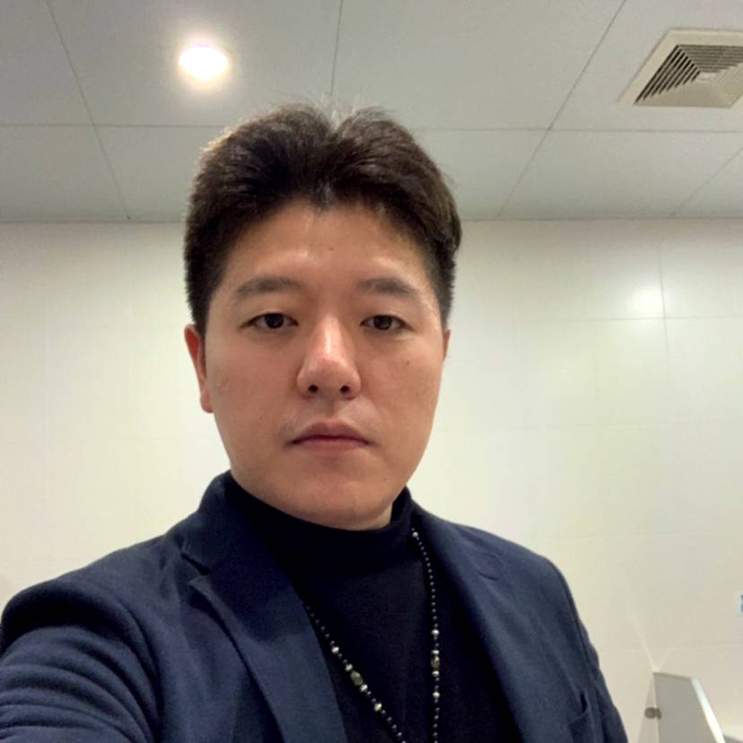 叶世优逸的照片