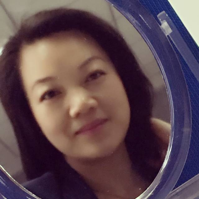 愚人的笑的照片