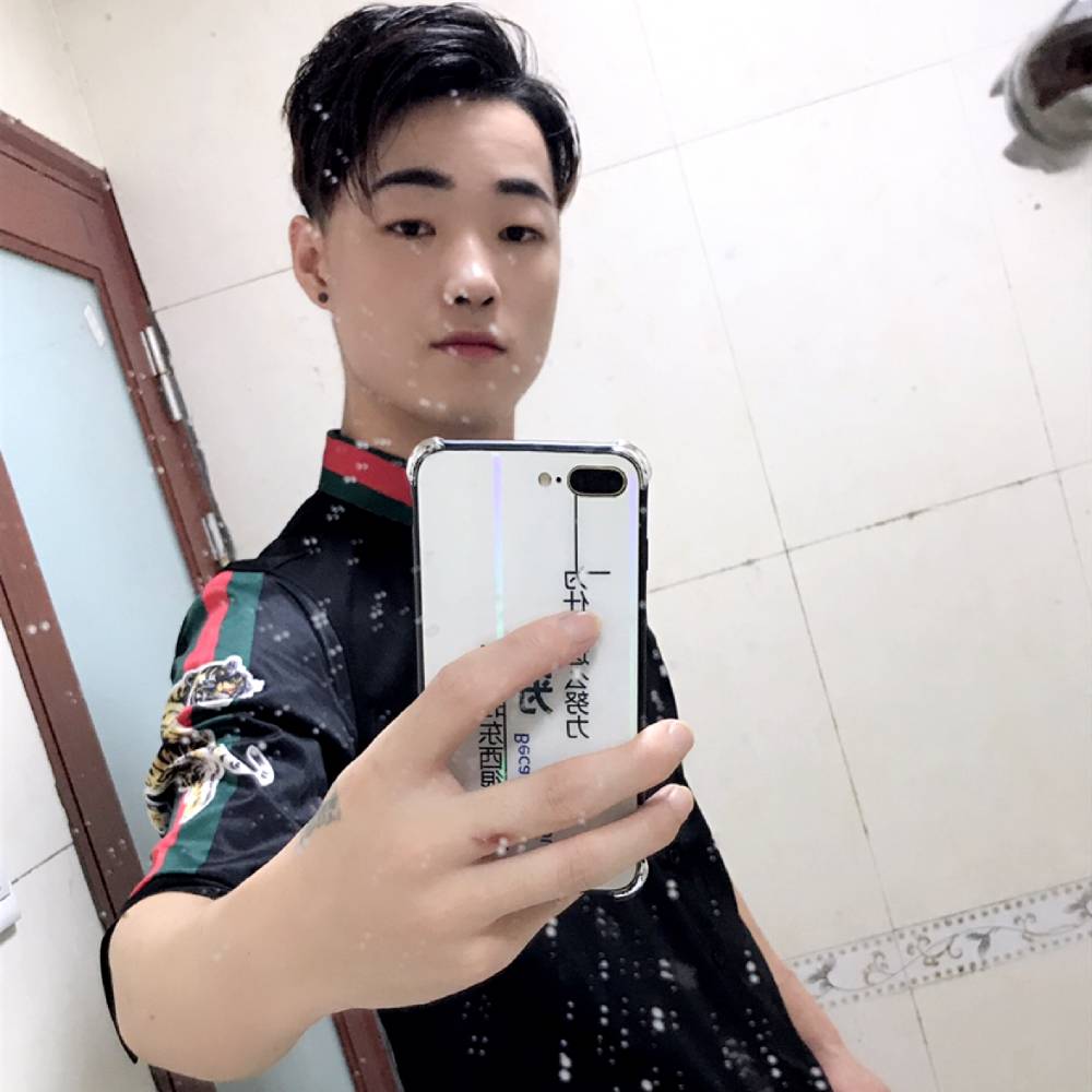 刘羽凡的照片